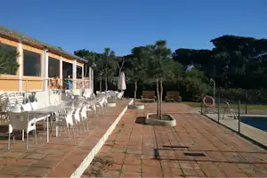 Camping La Buganvilla - Campingplatz Terrasse