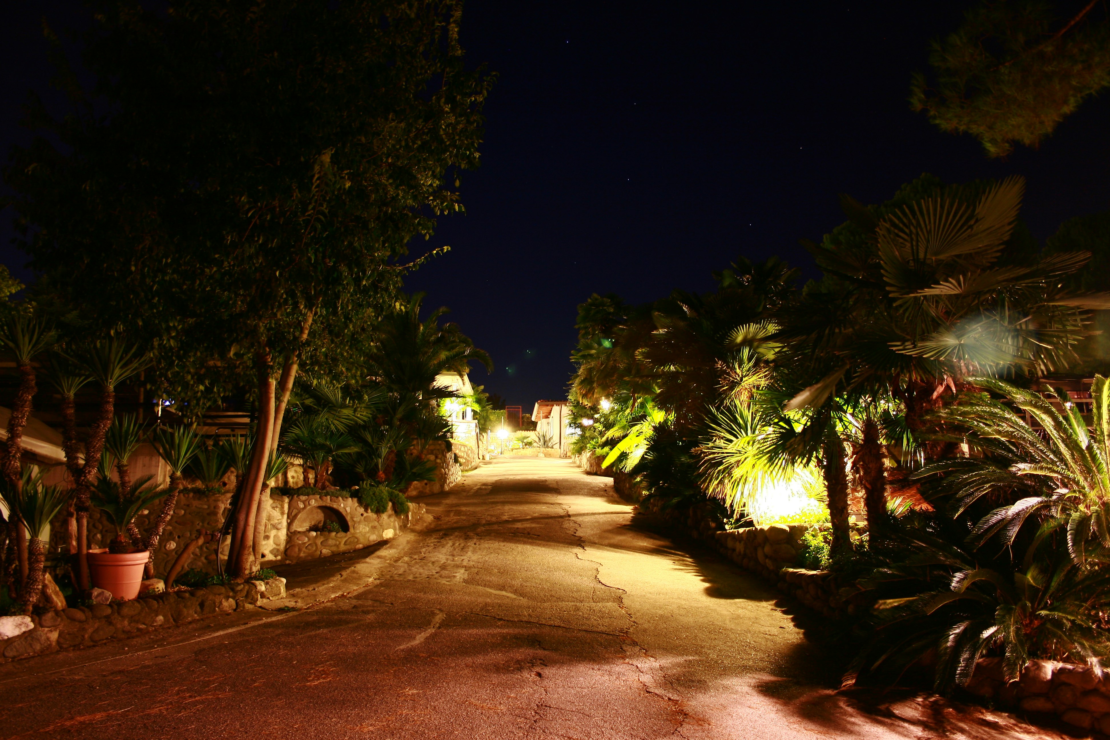 Camping La Cà - Blick auf den Campingplatz bei Nacht