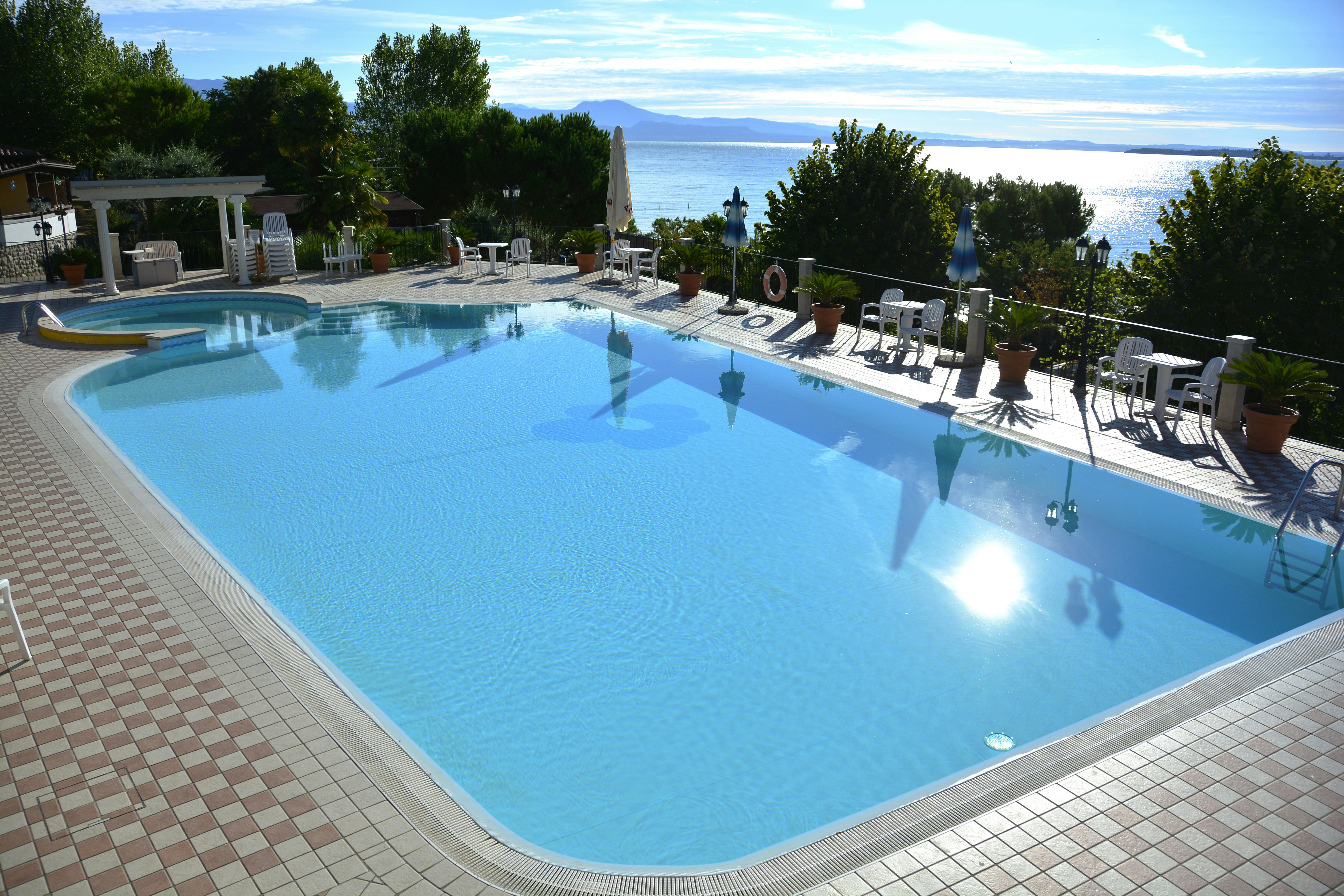 Camping La Cà - Freibad auf dem Campingplatz