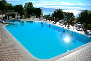 Camping La Cà - Freibad auf dem Campingplatz