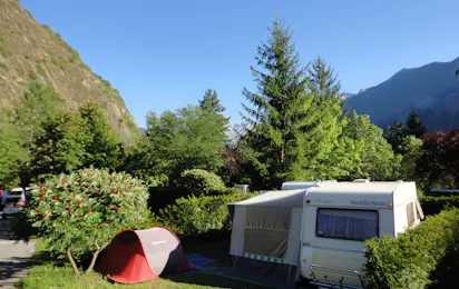 Camping La Cascade (Le Bourg-d'Oisans)