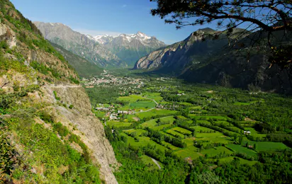 Camping La Cascade (Le Bourg-d'Oisans)