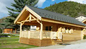 Camping La Chaup - Mobilheim mit Veranda auf dem Campingplatz