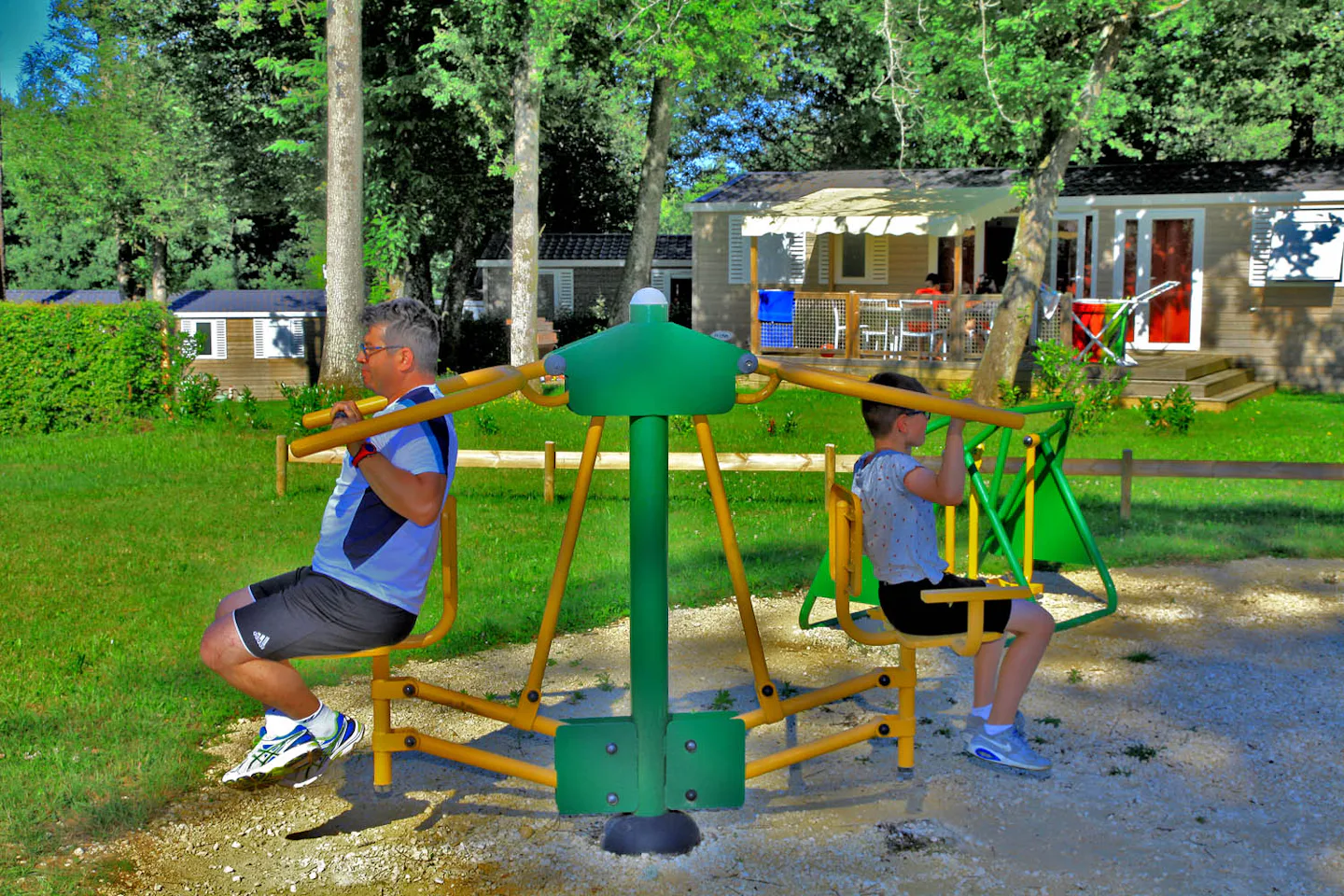 Camping La Châtaigneraie (Carlux)