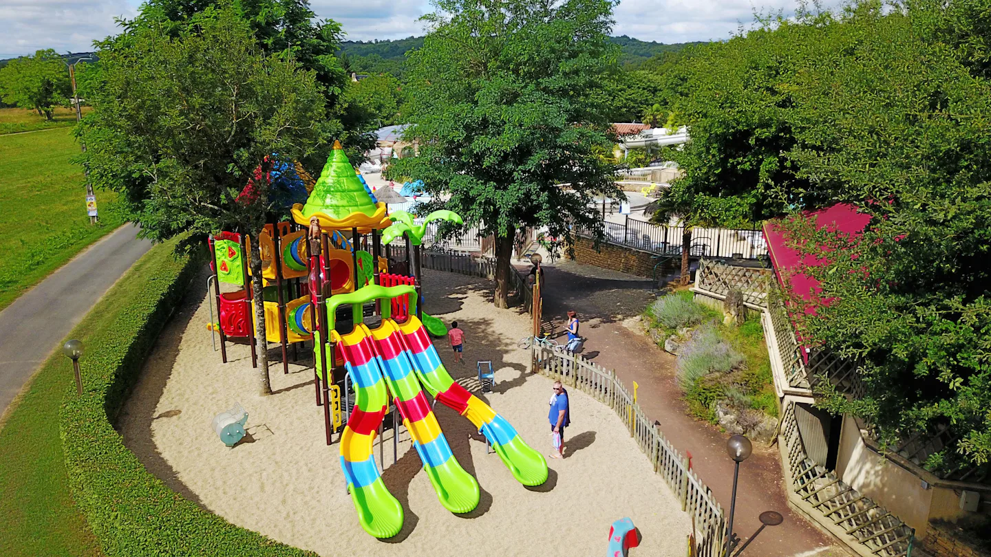 Camping La Châtaigneraie (Carlux)