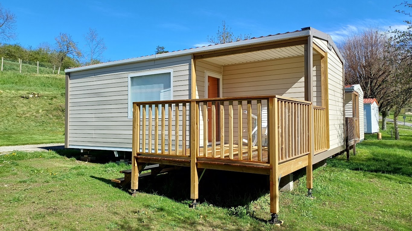 Camping la Cigale de l'Allier - Mobilheime mit Veranda