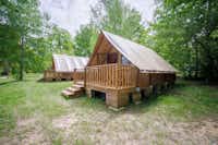 Camping la Clairière - Mobilheime mit kleiner Terrasse im Grünen