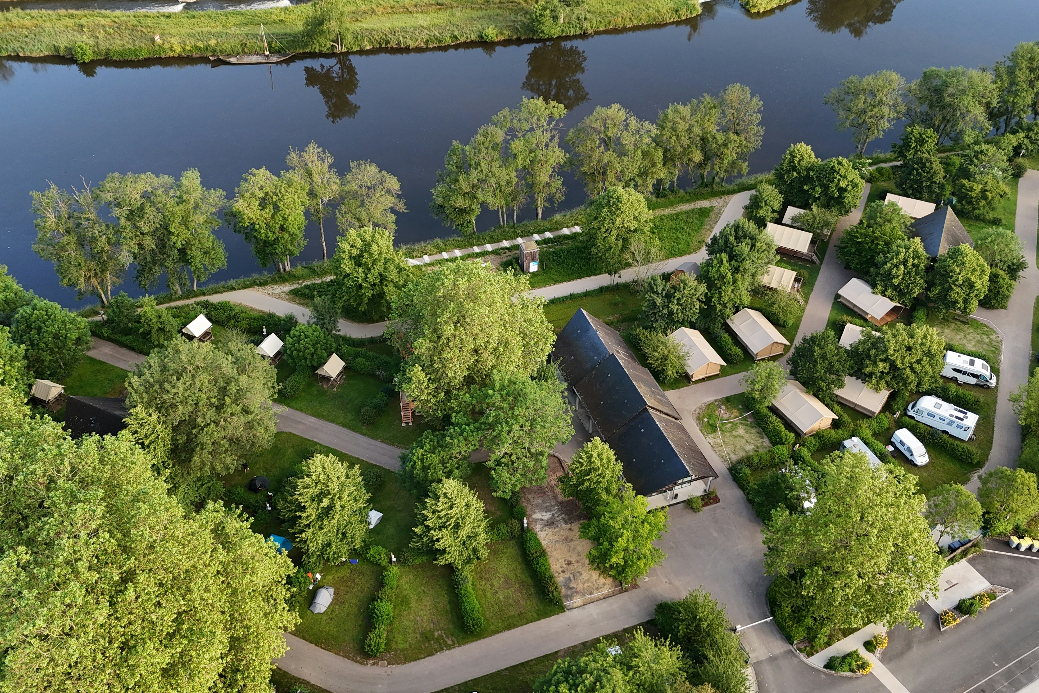 Onlycamp La Confluence  - Campingplatz aus der Vogelperspektive