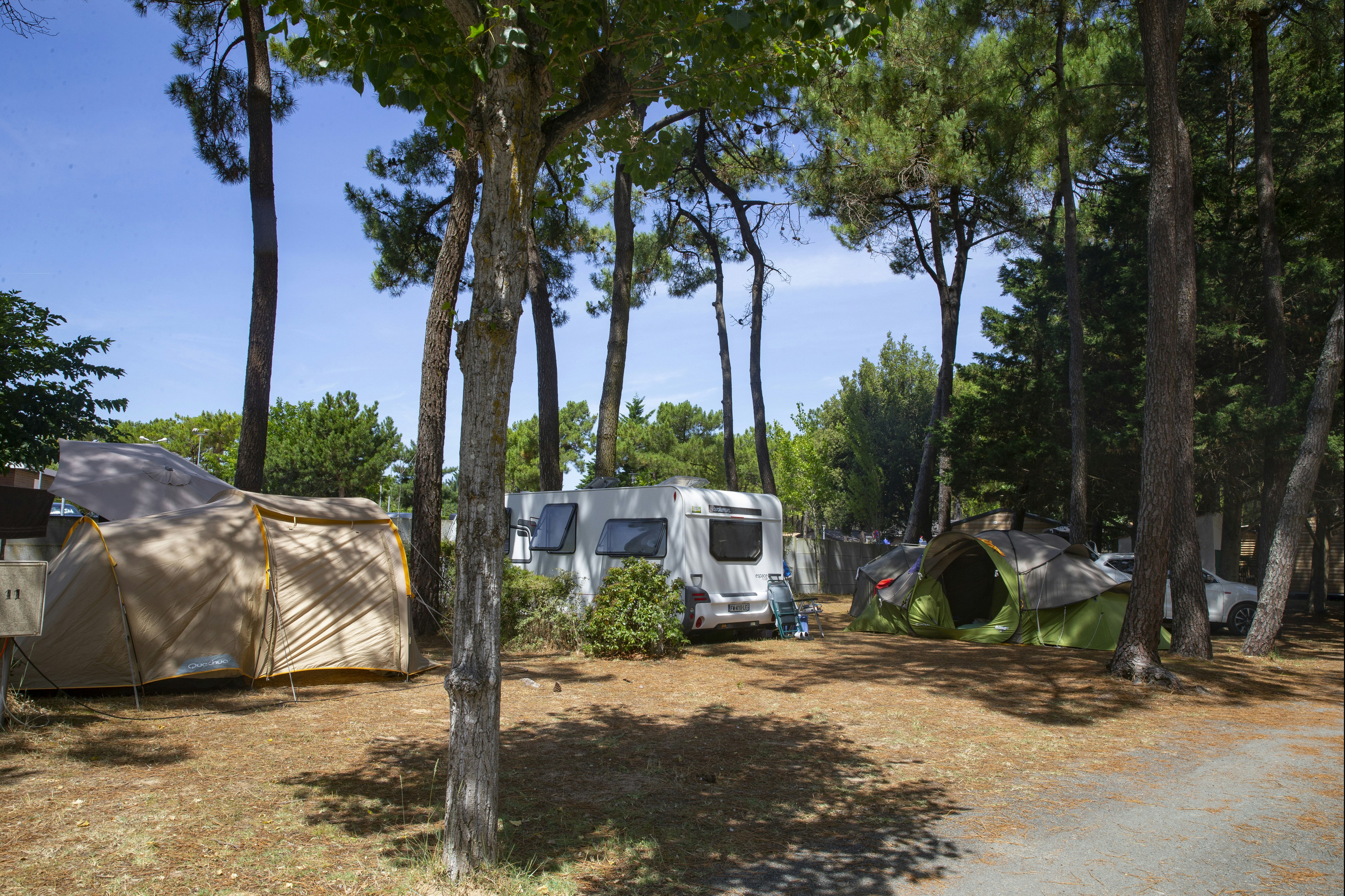 Camping Ushuaïa Villages la Conge - Standplätze auf dem Campingplatz
