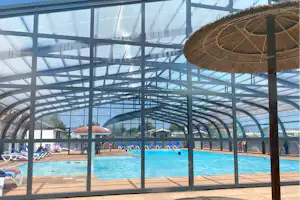 Camping La Corniche - Indoor Pool auf dem Campingplatz
