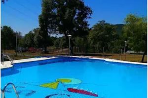 Camping La Cota - Blick auf den Swimmingpool