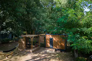 Camping La Croix Clémentine - Standplatz mit eigenem Sanitär
