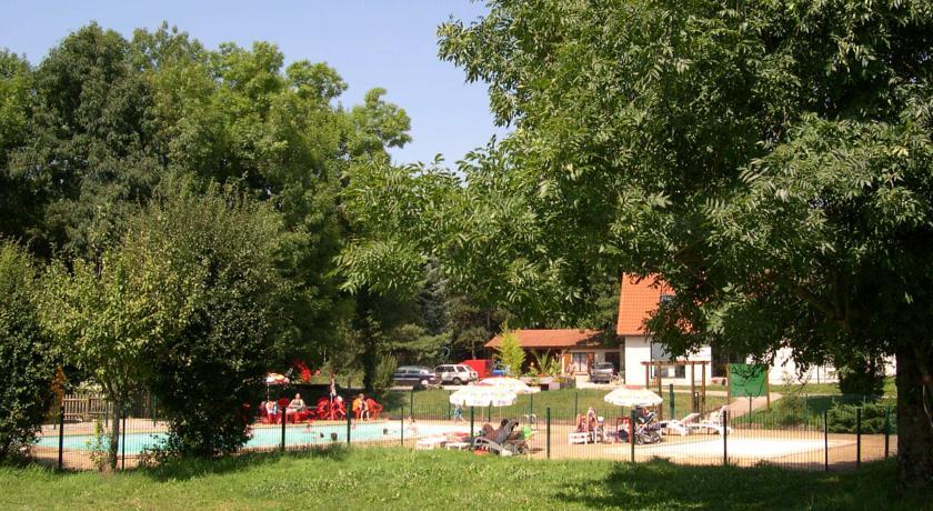 Camping La Croix d'Arles