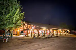 Camping la Dranse - Bar Terrasse auf dem Campingplatz