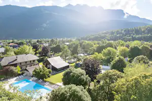 Camping La Ferme de la Serraz - Übersicht auf das gesamte Campingplatz Gelände