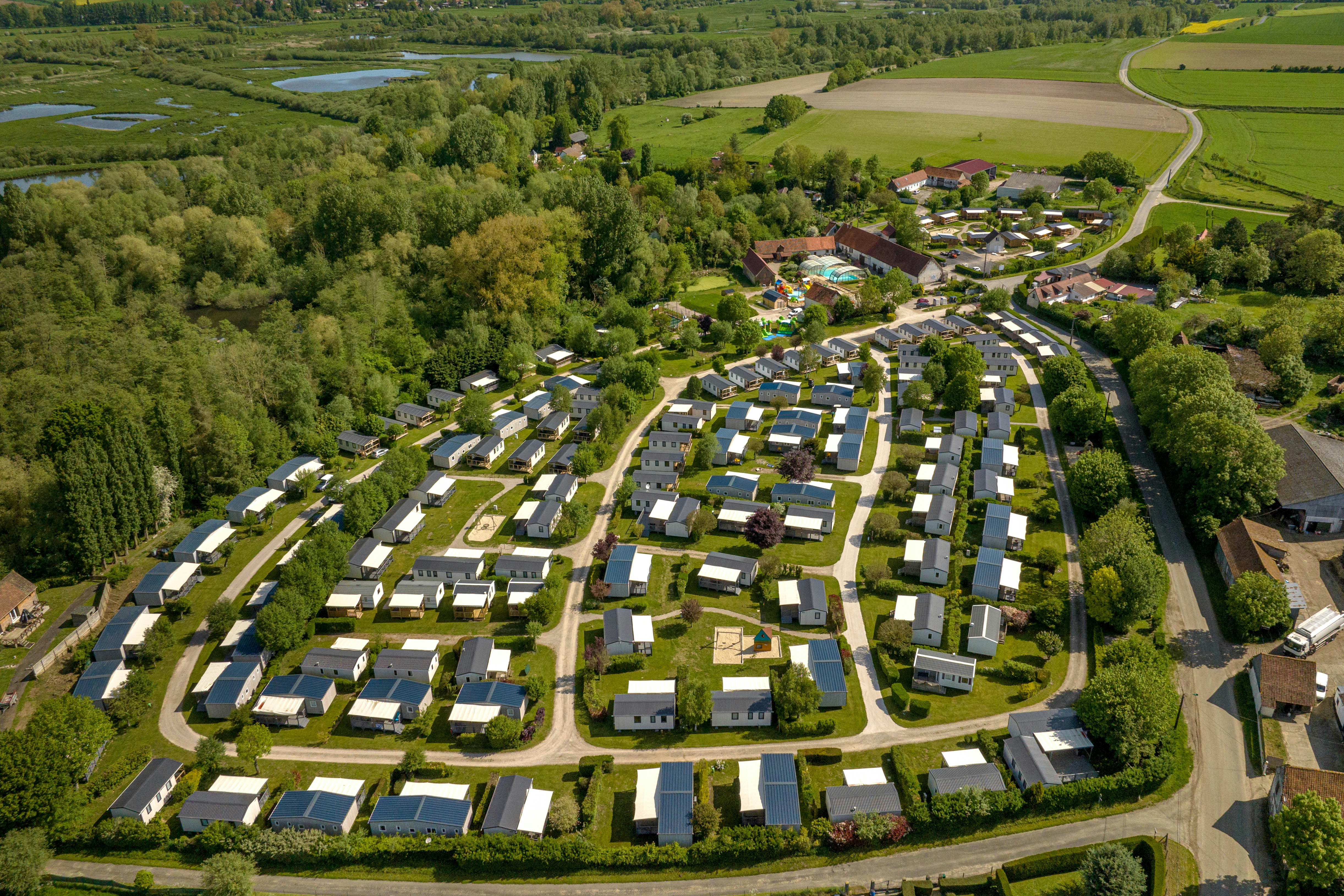Camping La Ferme des Aulnes  - Luftaufnahme des Campingplatzes