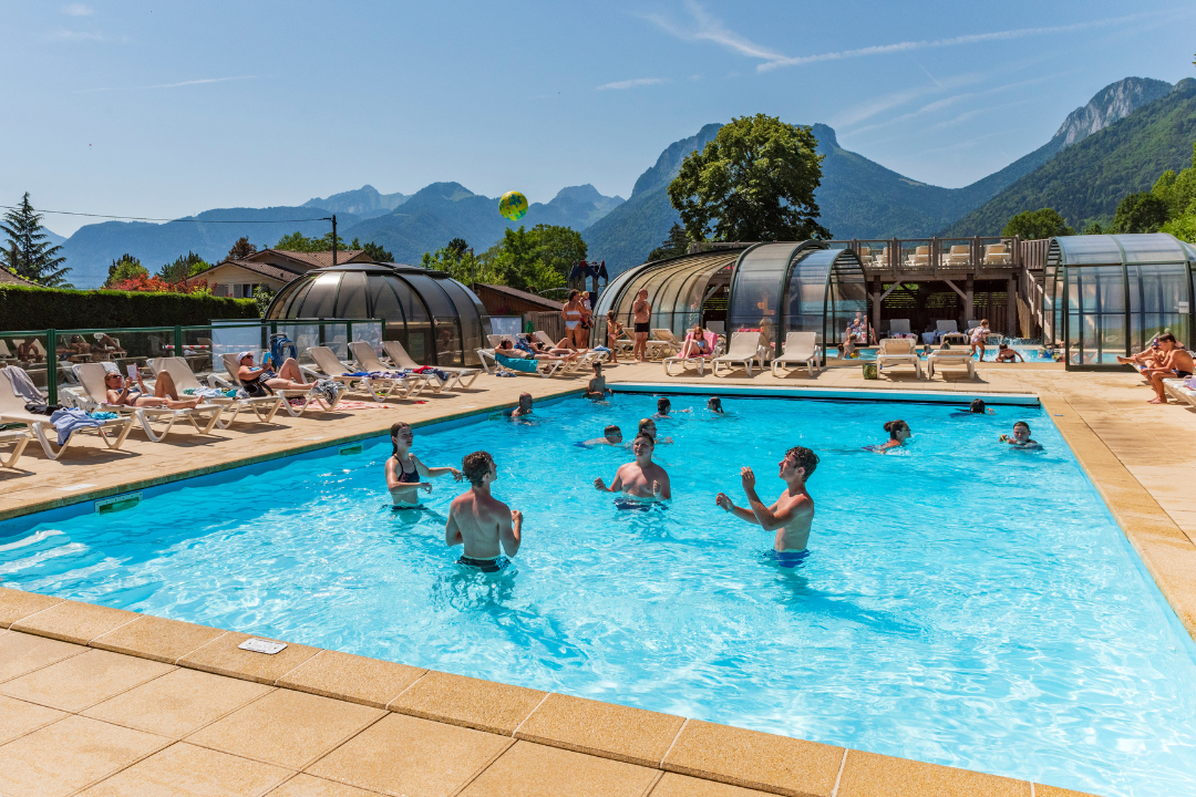 Camping La Ferme - Freibad auf dem Campingplatz