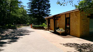 Camping La Forêt - Eingang auf dem Campingplatz