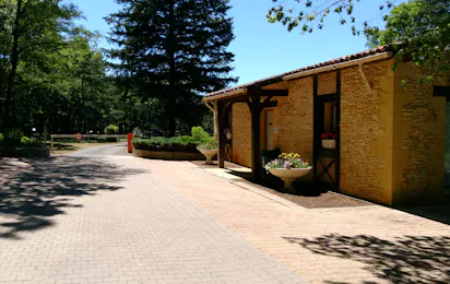 Camping La Forêt (Pezuls)