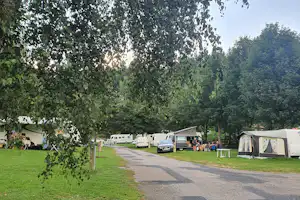 Camping La Fressange - Wohnmobil- und Wohnwagenstellplätze im Grünen