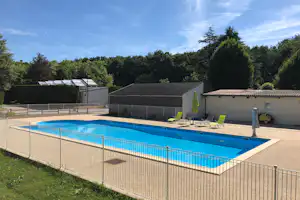 Camping La Fôret - Poolbereich auf dem Campingplatz