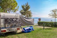 Camping La Gardiola - Wohnmobilstellplätze mit Blick auf den Gardasee