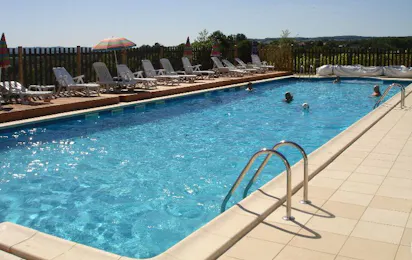 Camping La Garenne (Peyrignac)