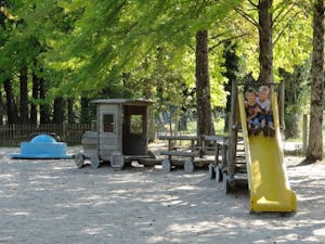 Camping l’Etang de Sologne Camping La Grande Sologne - Kinderspielplatz auf dem Campingplatz