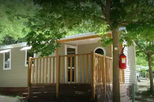 Camping La Grangeonne - Mobilheime im Grünen auf dem Campingplatz