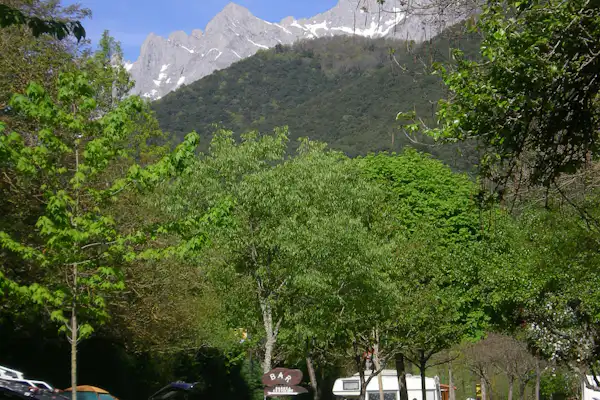 Camping La Isla - Picos de Europa