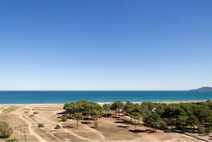 Yelloh! Village La Marende Camping La Marende - Blick auf den Strand in der Umgebung des Campingplatzes