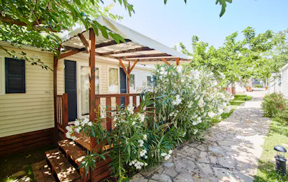Alannia Costa Dorada
