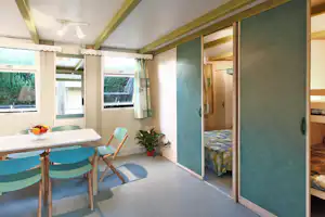 Camping La Masia - Innenansicht des Mobilheims