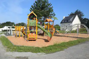Camping La Mer Blanche - Spielplatz vom Campingplatz mit Rutsche