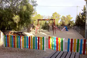 Camping La Pedrera - Spielplatz vom Campingplatz im Grünen