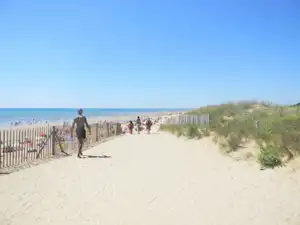 Camping-Club Mahana Camping La Pège - Blick auf den Strand am Campingplatz