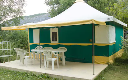 Camping la Pierre de l'Aigle
