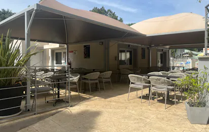 Camping La Pinède en Provence