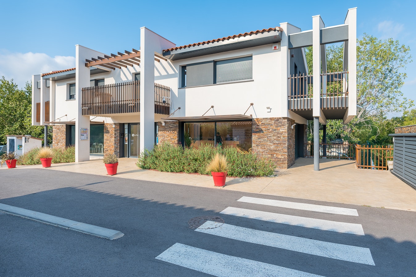 Camping La Plage Argelès  Camping de La Plage - Außenansicht des Rezeptionsgebäudes