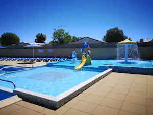 Camping La Plage - Freibad mit Kinderbereich