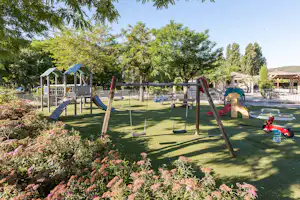 Camping La Plaine - Spielplatz vom Campingplatz im Grünen