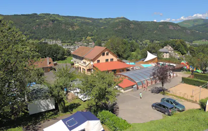 Camping La Pommeraie (Vic-sur-Cère)