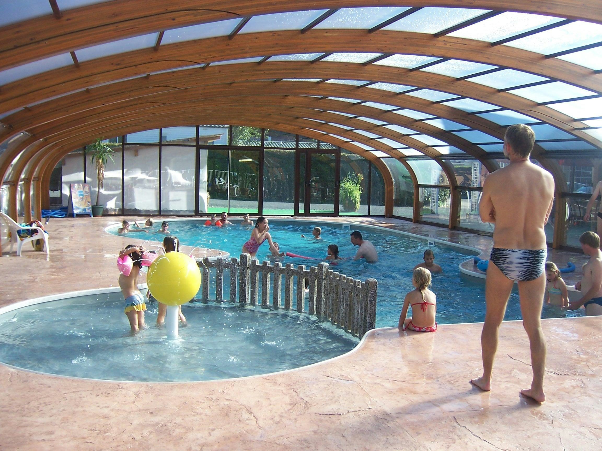 Camping La Pommeraie (Vic-sur-Cère)