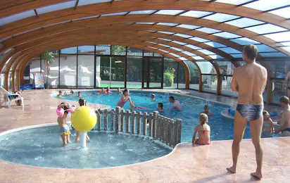 Camping La Pommeraie (Vic-sur-Cère)