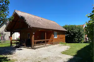 Camping la Prairie - Mobilheim mit Terrasse auf dem Campingplatz