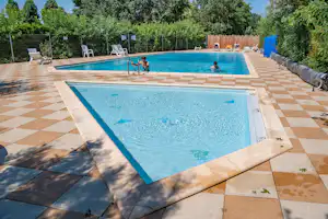 Camping La Promenade - Poolbereich auf dem Campingplatz
