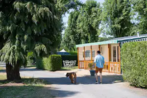 Camping La Promenade - Mobilheim auf dem Campingplatz