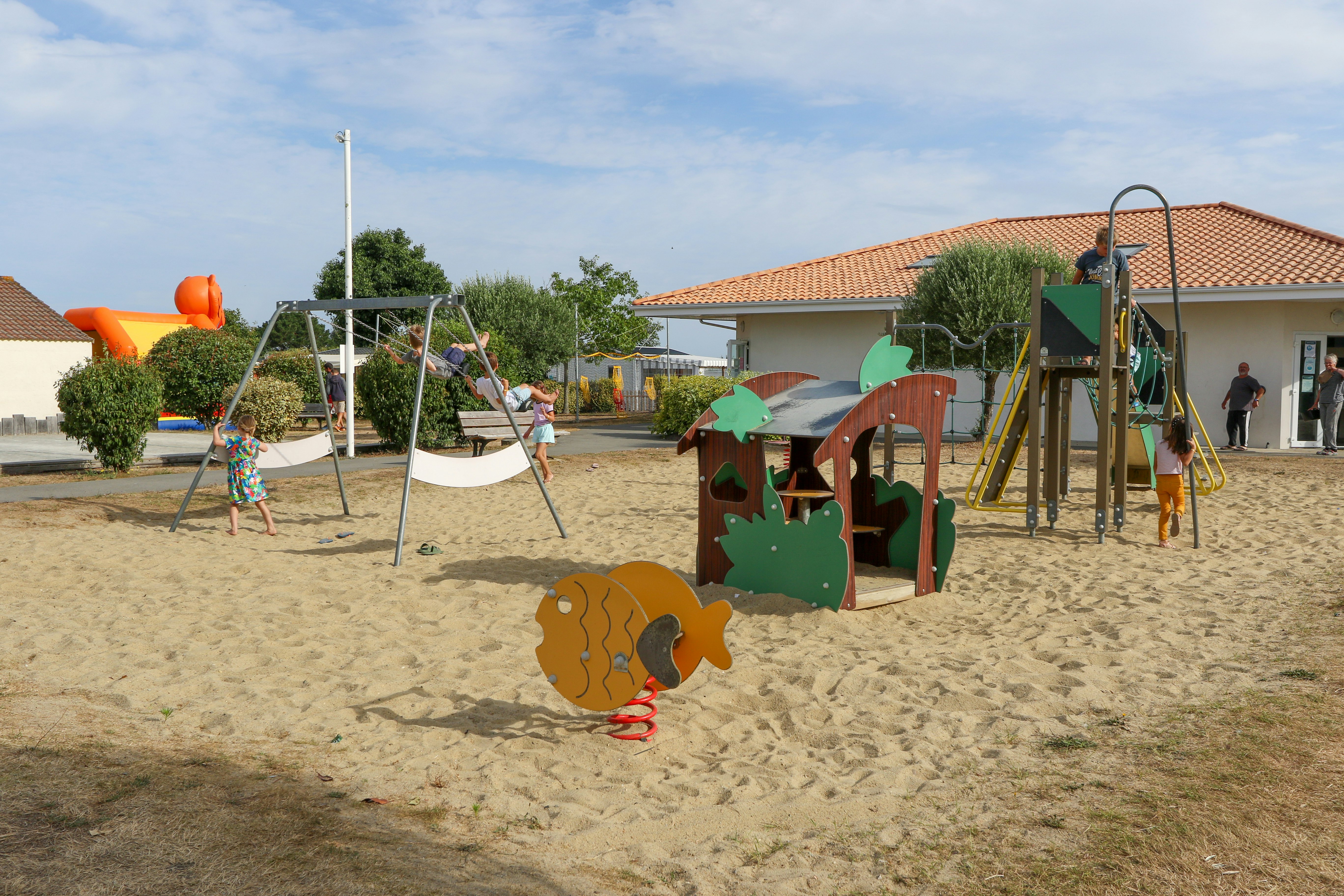 Camping la Renaudière - Spielplatz auf dem Campingplatz