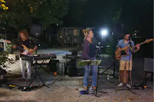 Camping La Ribière - Livemusik auf dem Campingplatz