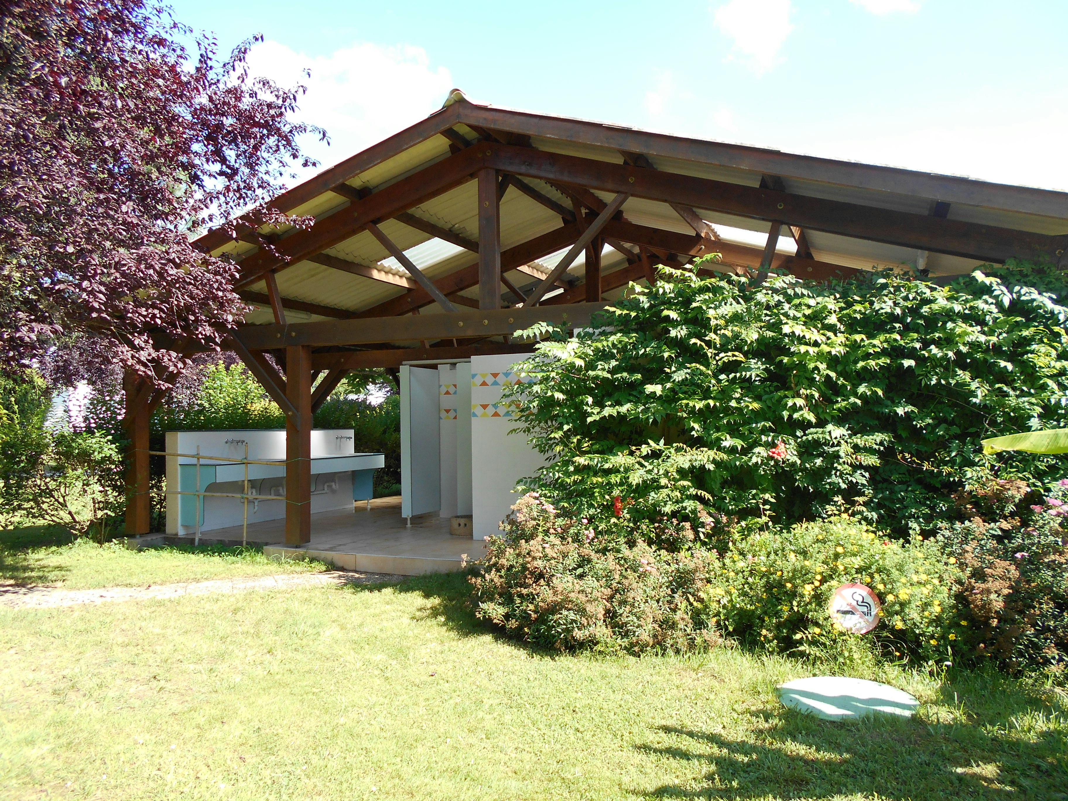 Camping La Rivière Fleurie